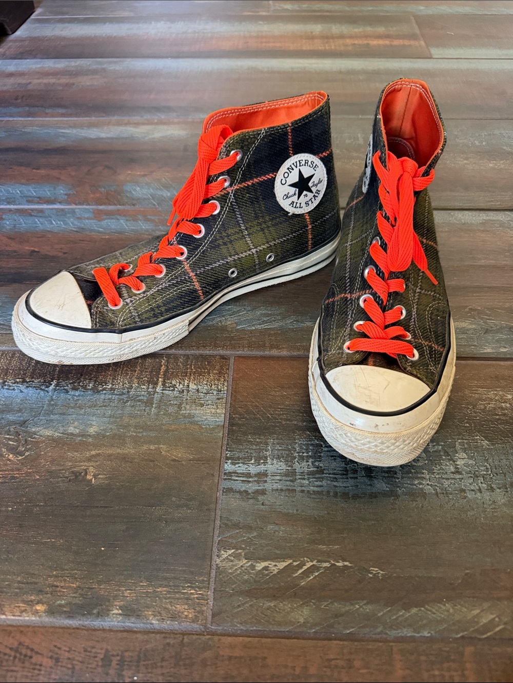 Converse Forest Green Plaid High-Top Sneakers with Orange Laces Size 10M-12W